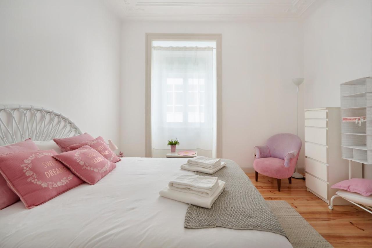 Sunny Apartment With Balcony! Lisboa Dış mekan fotoğraf
