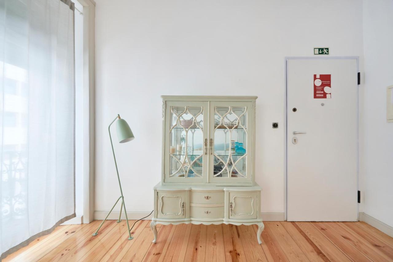 Sunny Apartment With Balcony! Lisboa Dış mekan fotoğraf