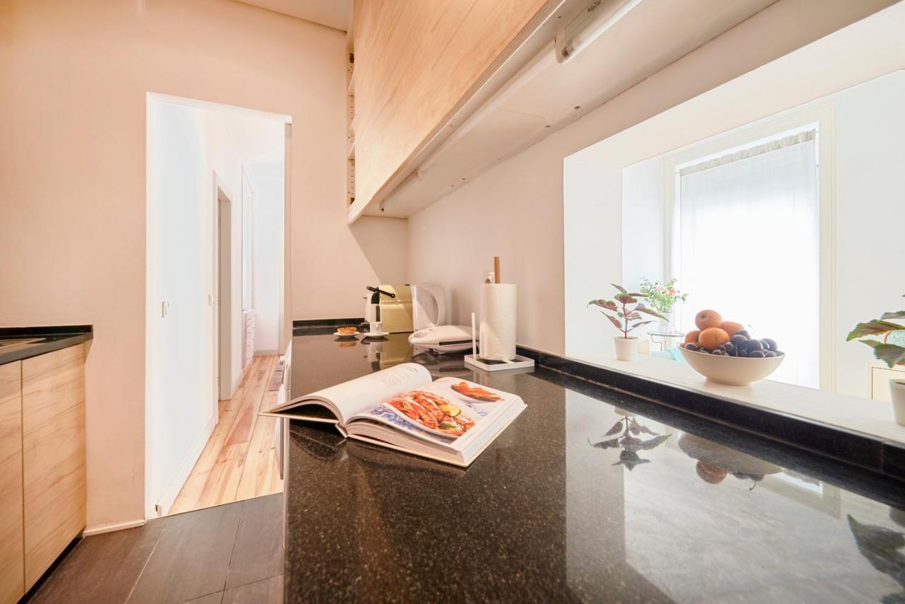 Sunny Apartment With Balcony! Lisboa Dış mekan fotoğraf